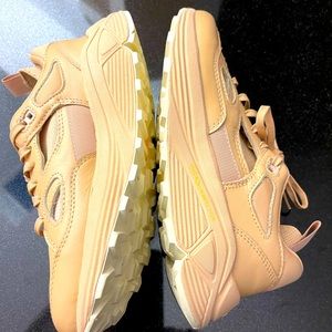 BRAND BLACK SNEAKERS